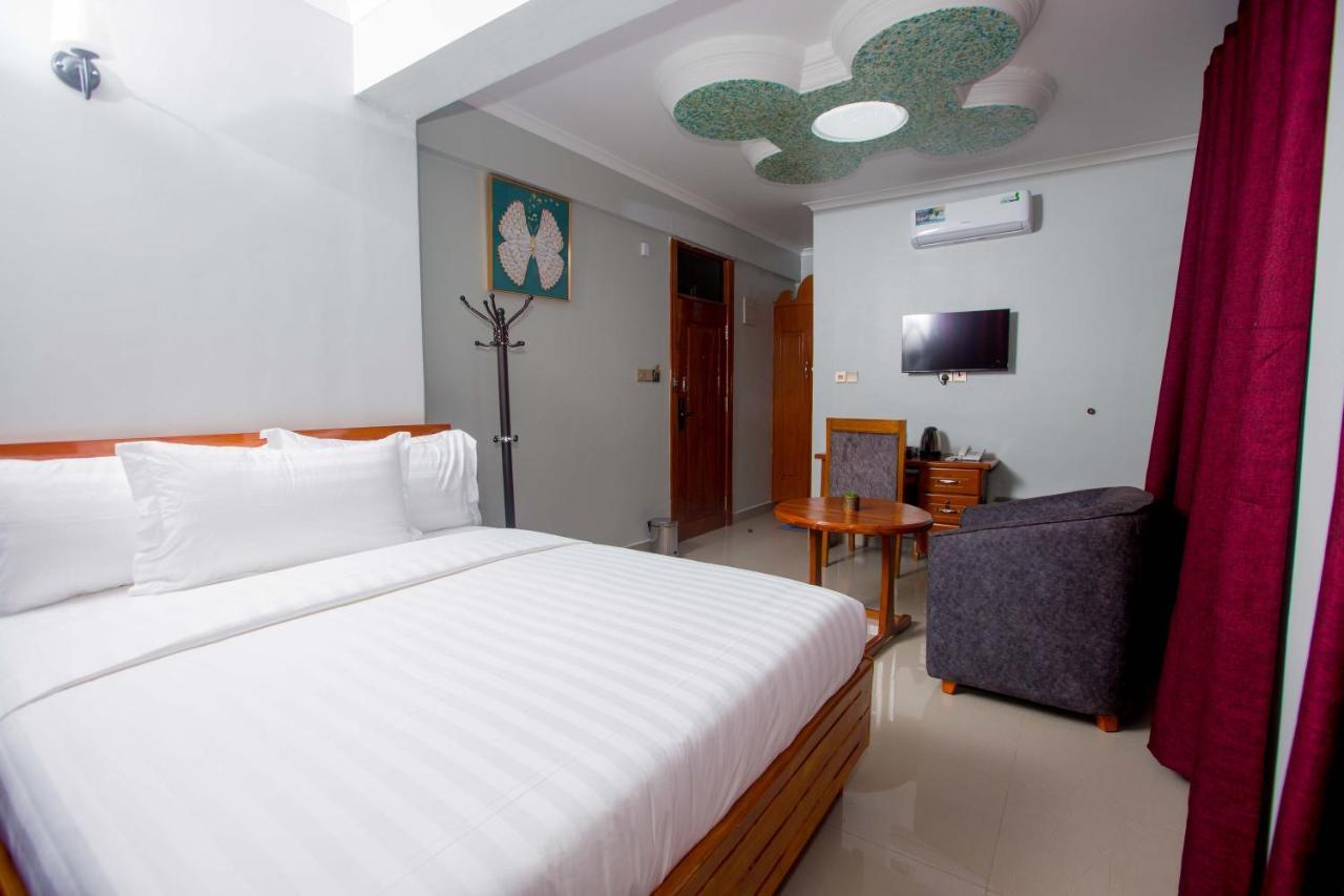 Hadjens Hotel Mwanza Zewnętrze zdjęcie