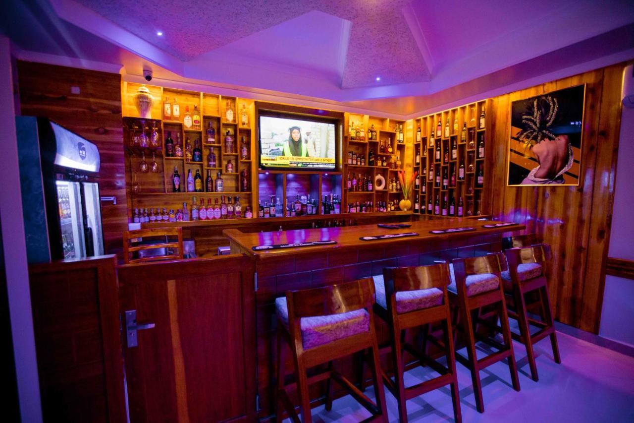 Hadjens Hotel Mwanza Zewnętrze zdjęcie