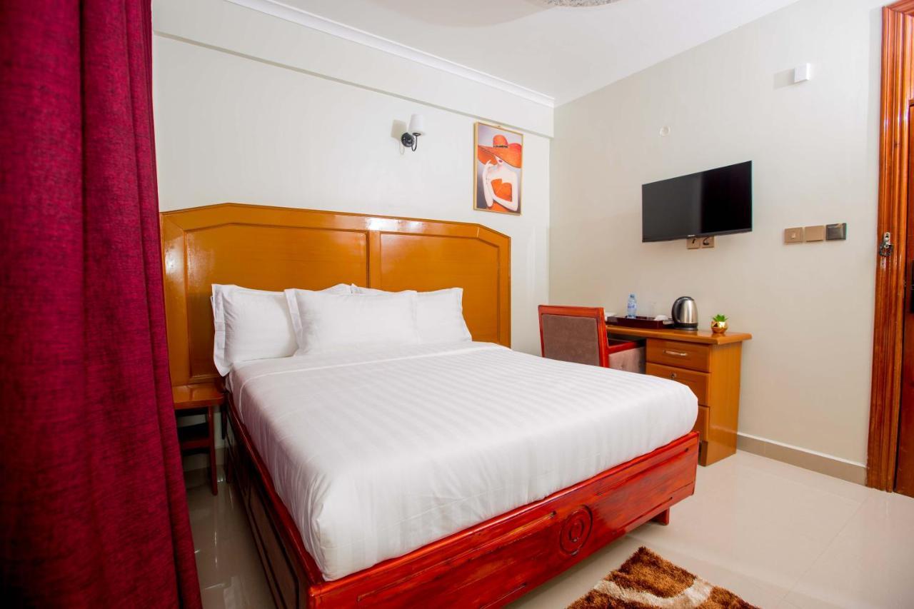 Hadjens Hotel Mwanza Zewnętrze zdjęcie